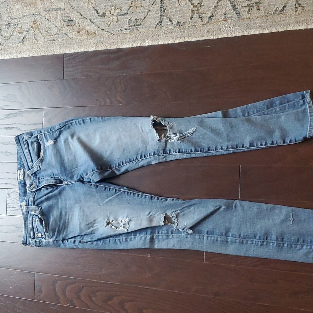 AG the legging ankle super skinny jeans. Stretch 5 pocket low rise distressed.